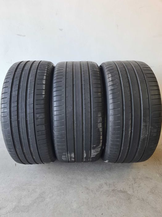 2 x 315/35 R21 и 1 x 275/40/21 Pirelli P Zero XL RFT, 5.0 мм, DOT 19г.