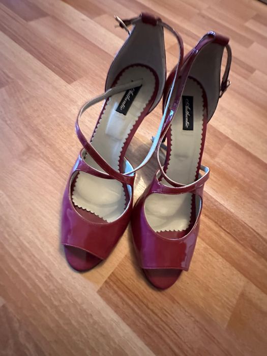 Sandale piele naturala lacuita, fucsia, marimea 40