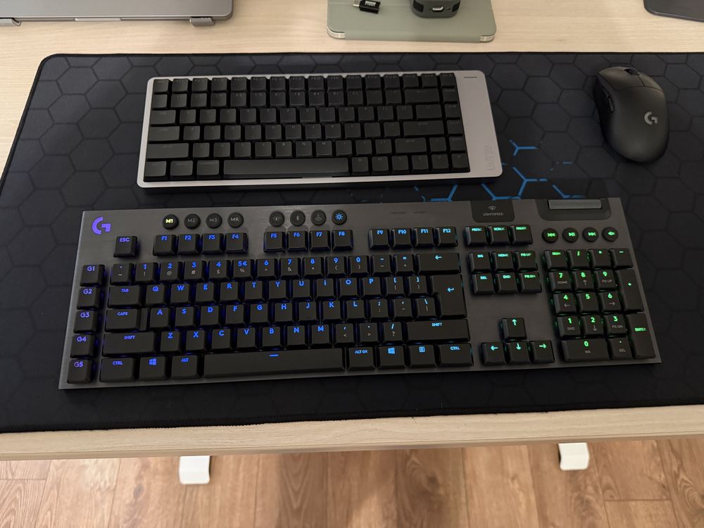 Logitech G915 като нова