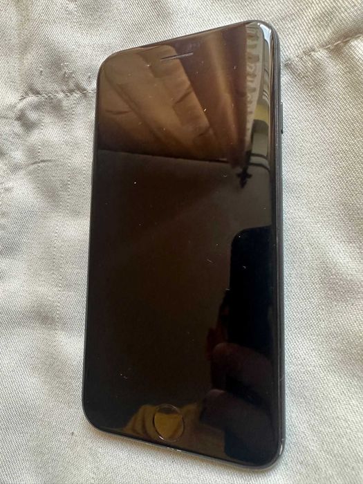 Iphone 7 Alb sau Negru 32 sau 128 GB baterie Liber de retea