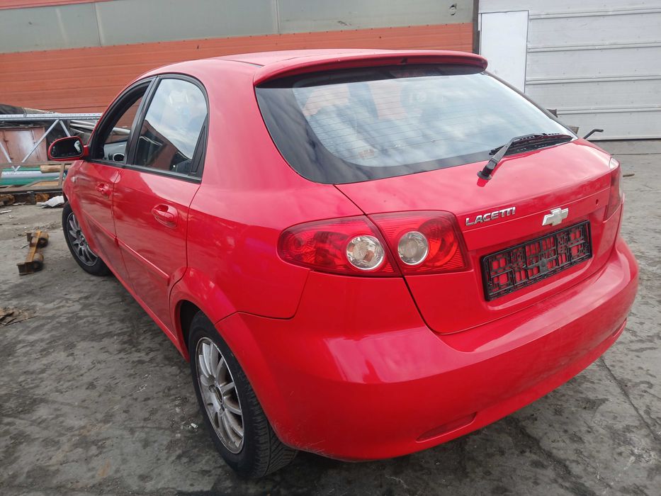 Dezmembrez chevrolet lacetti