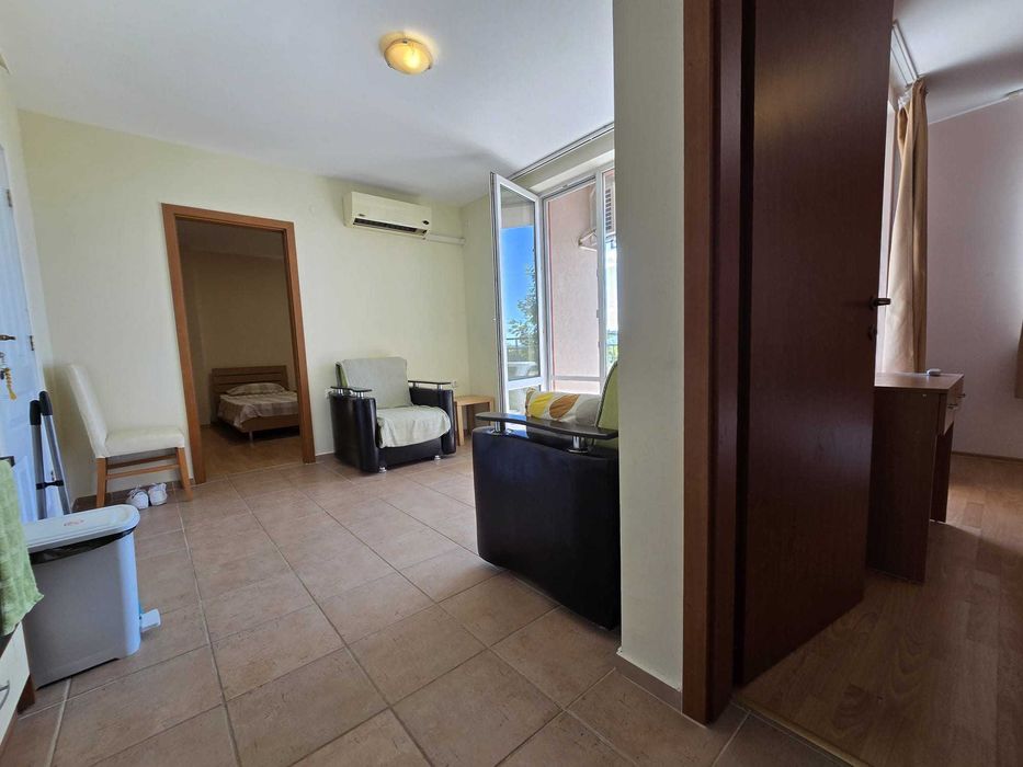 Продава се Тристаен апартамент в к.к. Слънчев бряг - 65 кв.м за 1154 €/кв.м - Снимка #2