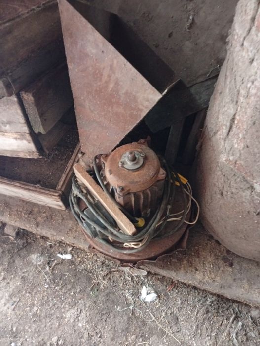 Зерновая дробилка