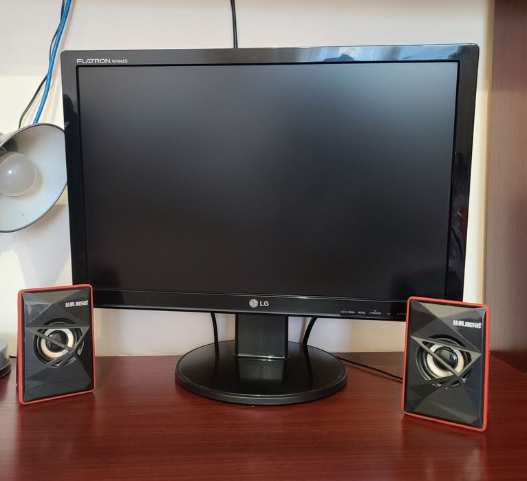Сотилади б/у компьютер LG