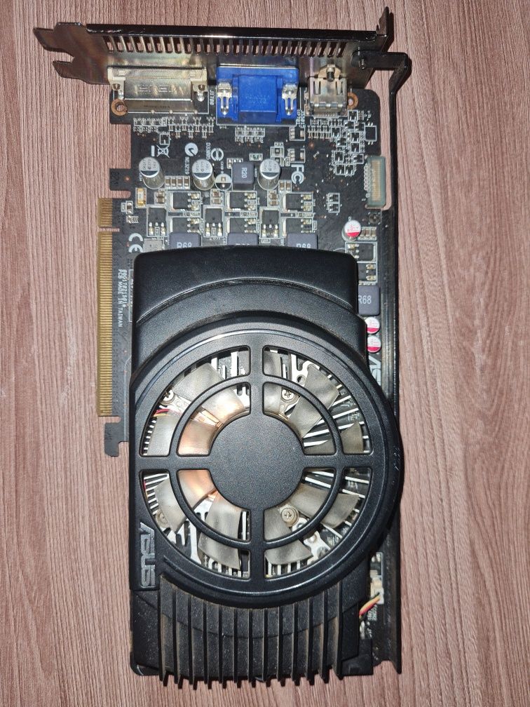 Видеокарта ASUS AMD Radeon HD 5770 1ГБ GDDR5, Ret [eah5770 cucore/g/2d