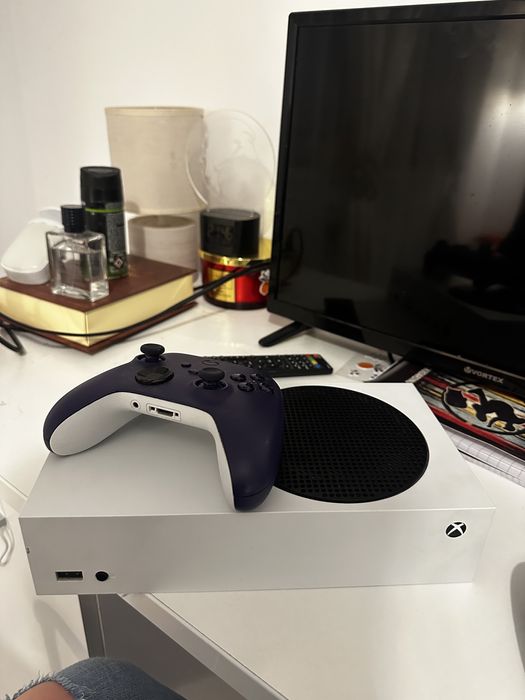 Xbox series S alb
