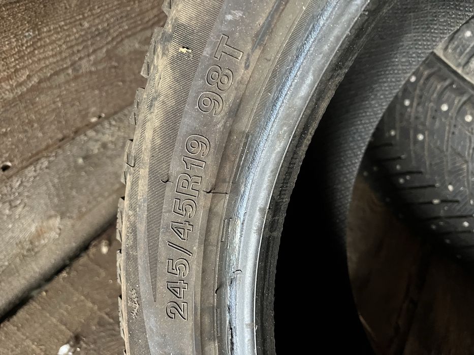ШипованнаЯ резина б/у R19
