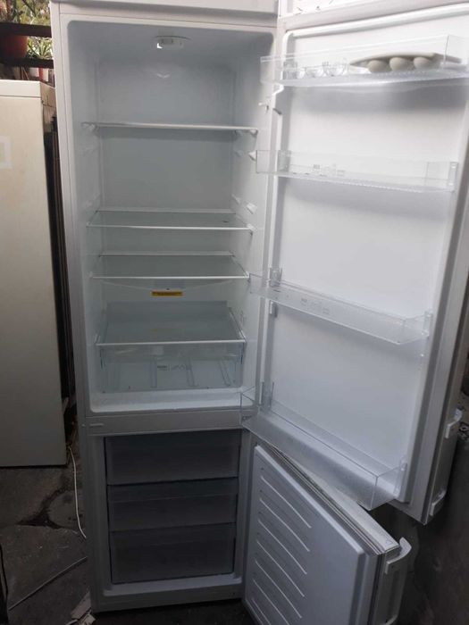 Vand frigider nefuncțional piese bunisoare