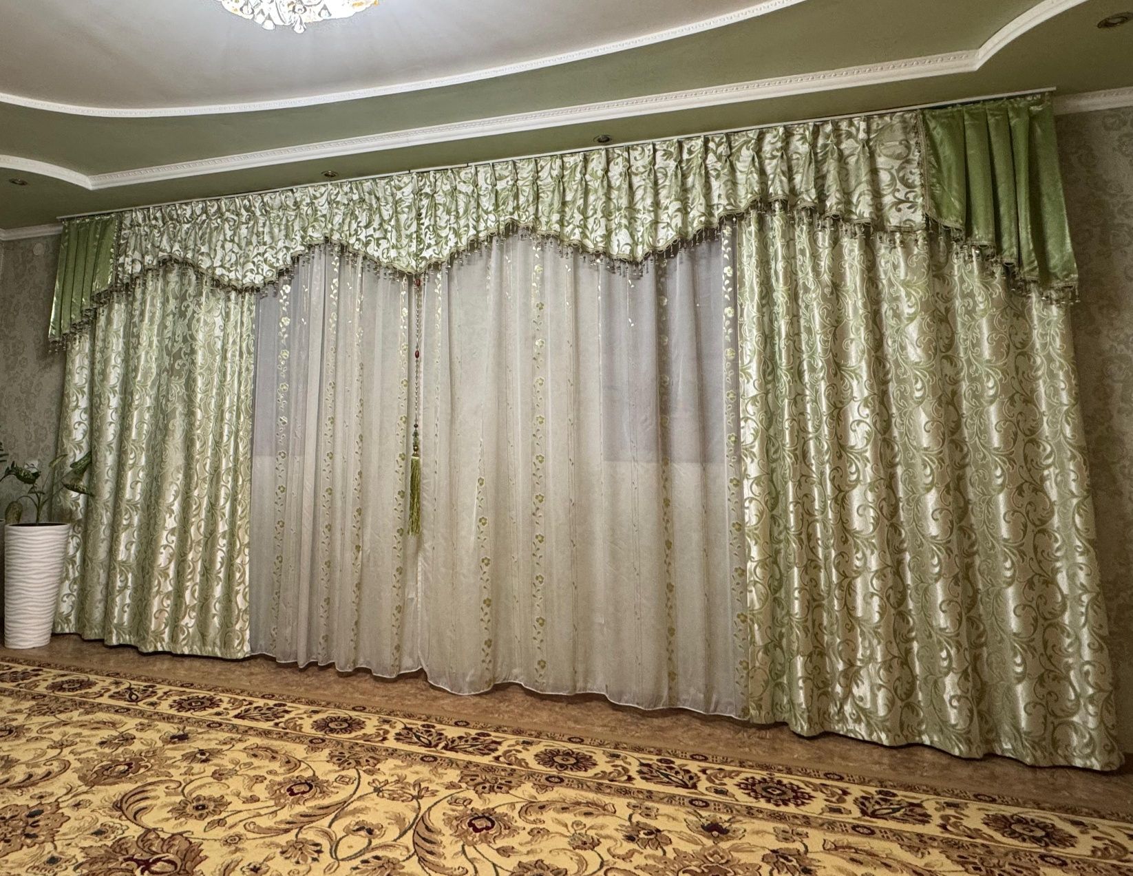 Продаётся шторы в отличном качестве