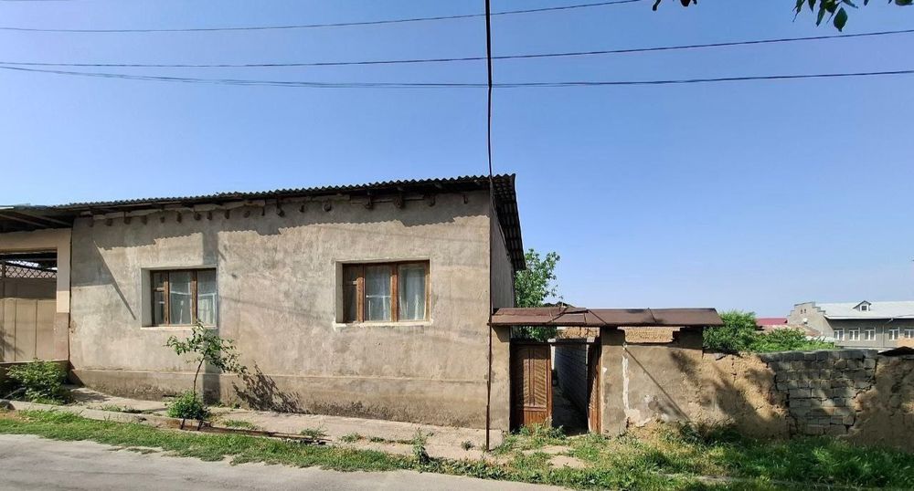 Uch qahramon postdan otkanda uy sotiladi