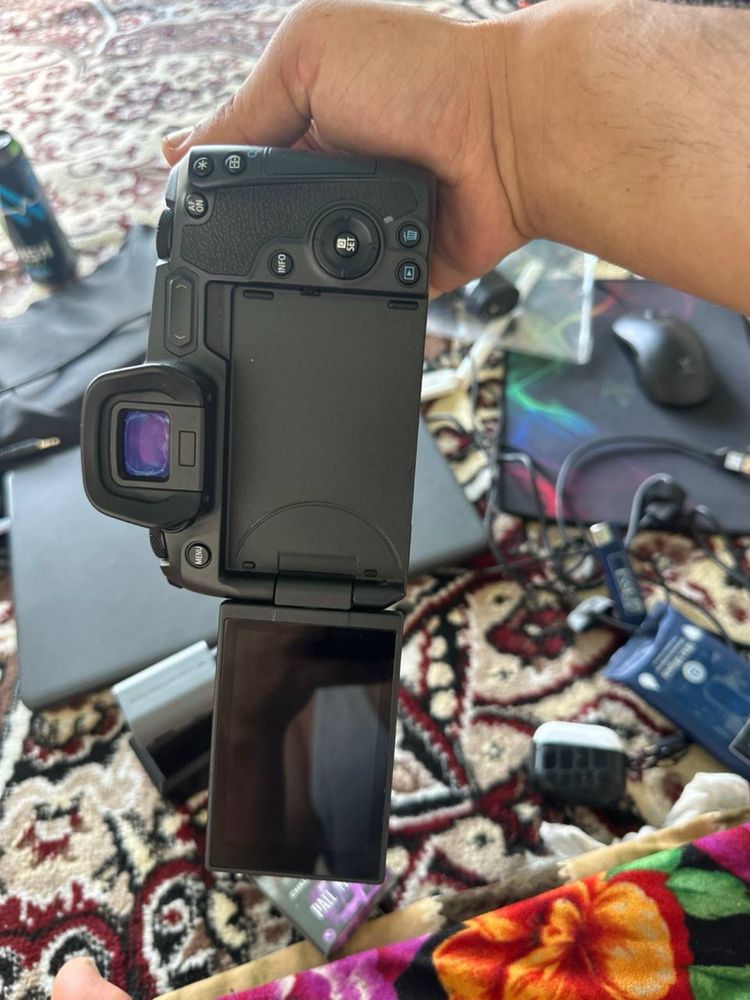 Canon R Sotiladi