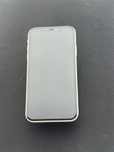 Apple iPhone 11 64 GB-xvs630