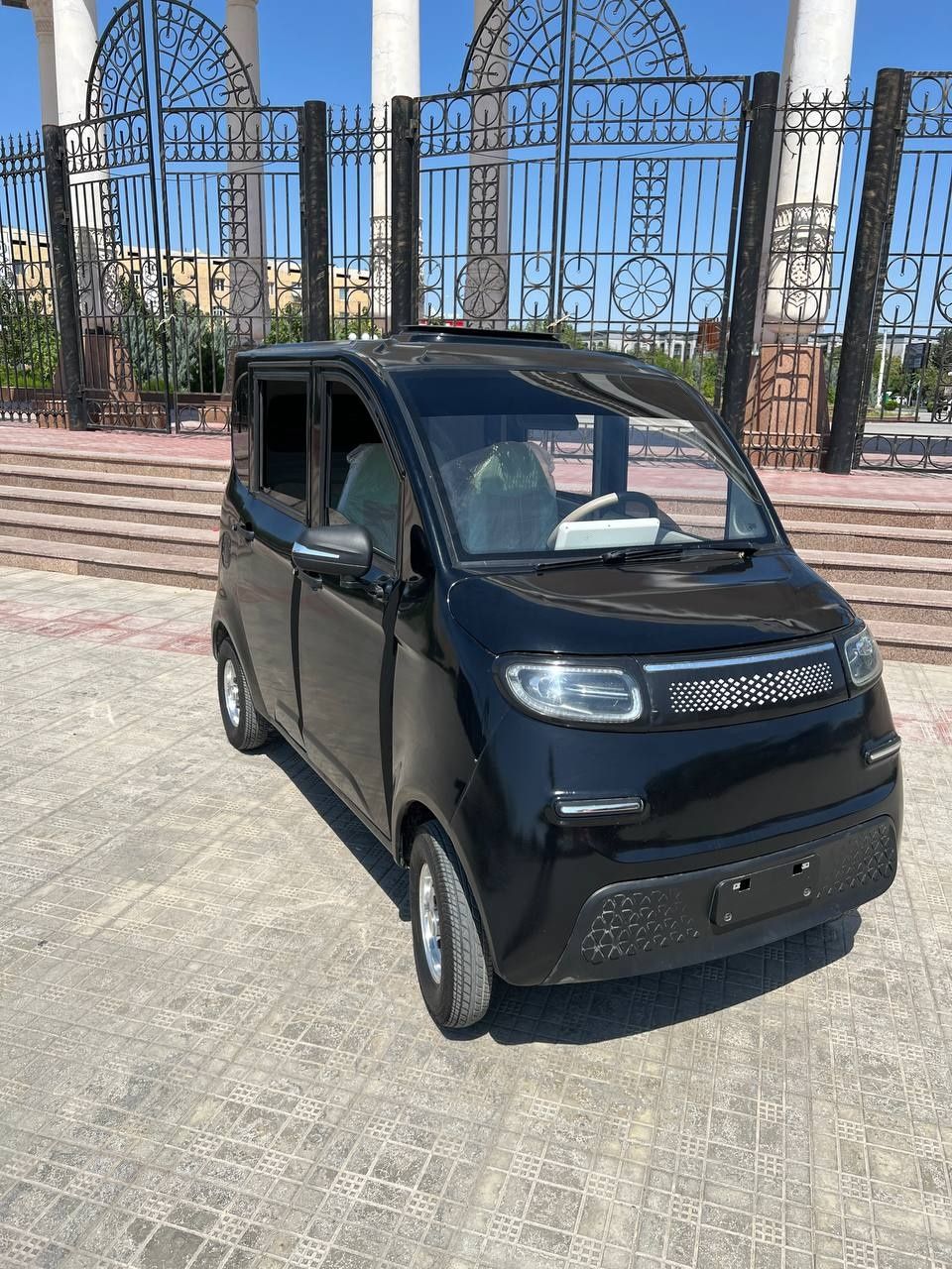 Sotiladi Srochno elektromobil
