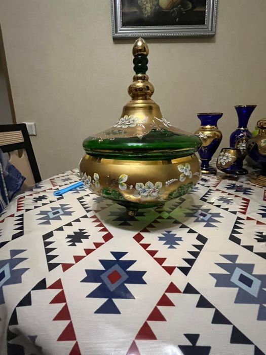 Продается конфетница