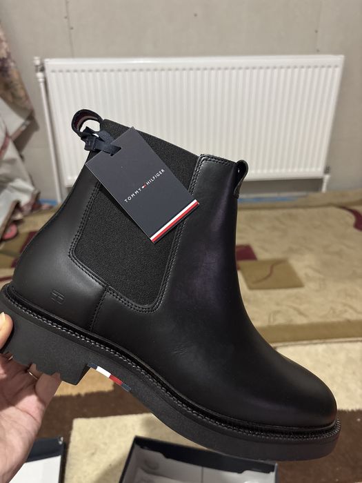 Ghete Tommy Hilfiger Noi