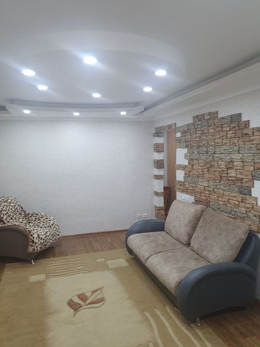 Чиланзар 6. 3х комнатная.  3й этаж. Кирпичный дом.есть арендатор