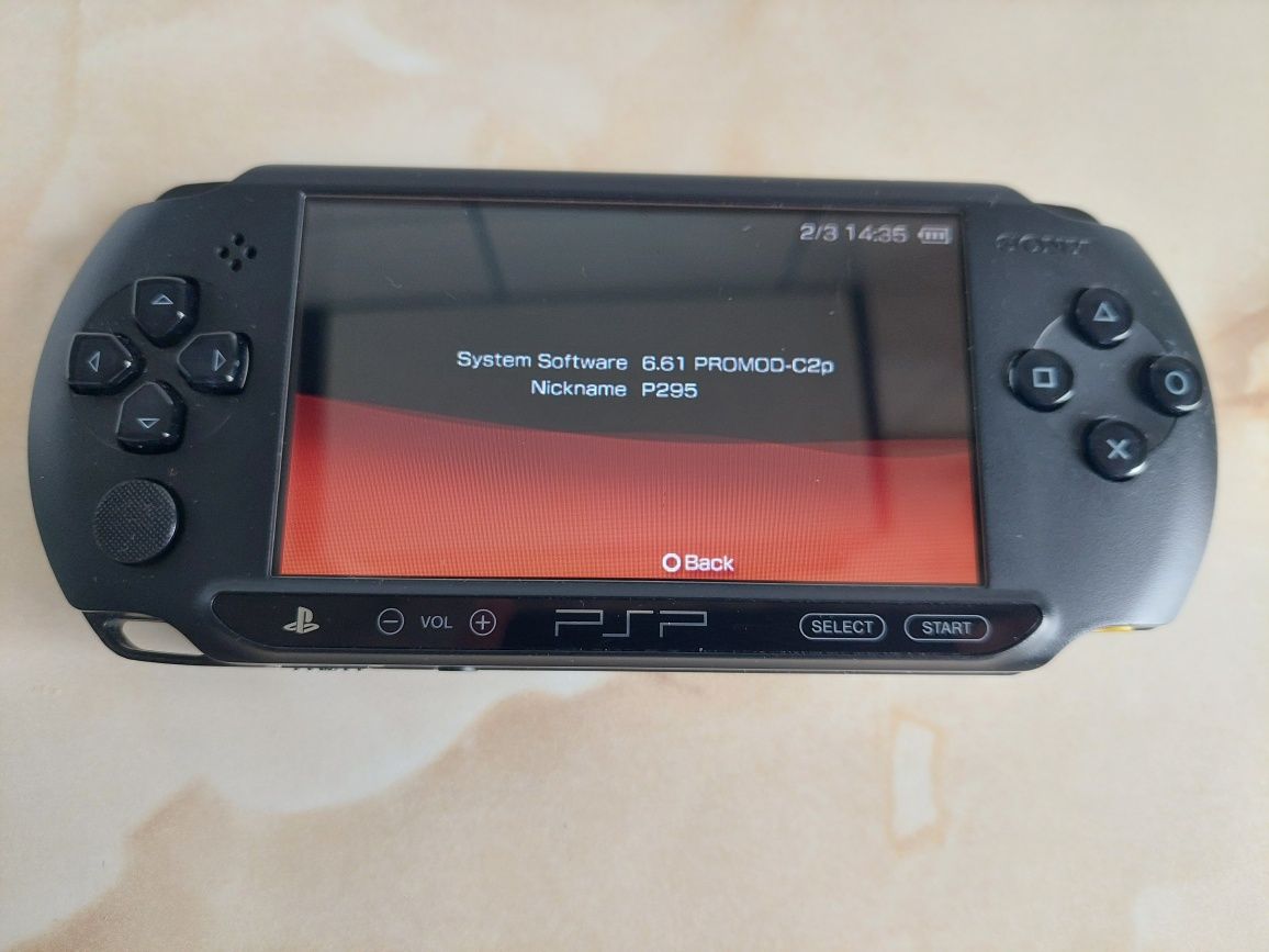 Vând Sony PSP E1004 Street Black MODAT + card 2GB BONUS //poze reale