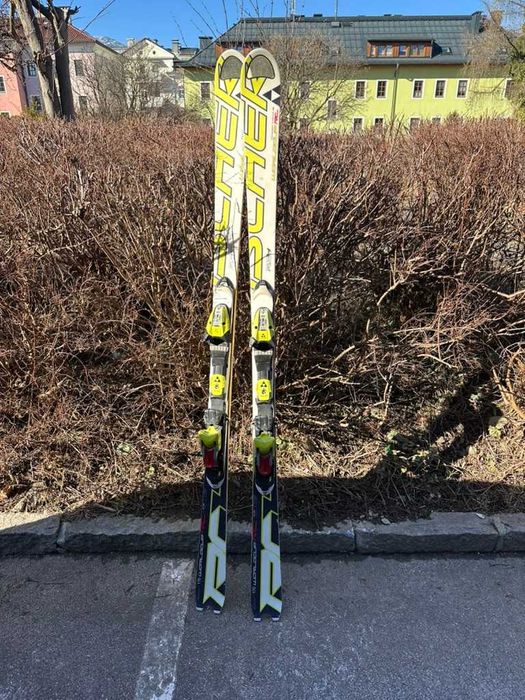 Atomic,Fischer,Völkl ски