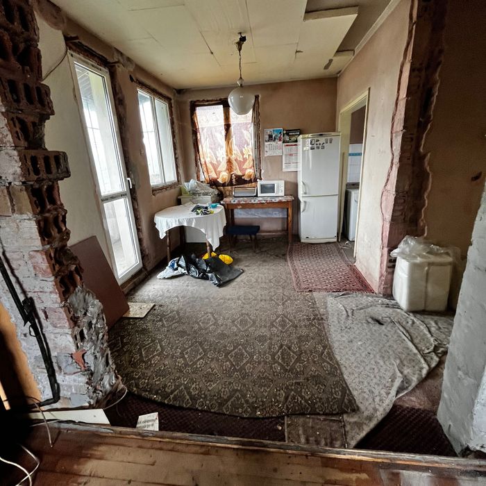 Двуетажна къща 160кв.м + двор 1200кв. м