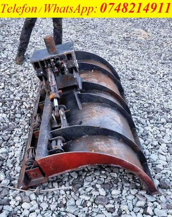 Lama deszapezire folosita doar o iarna pe buldo, instalatie hidraulica