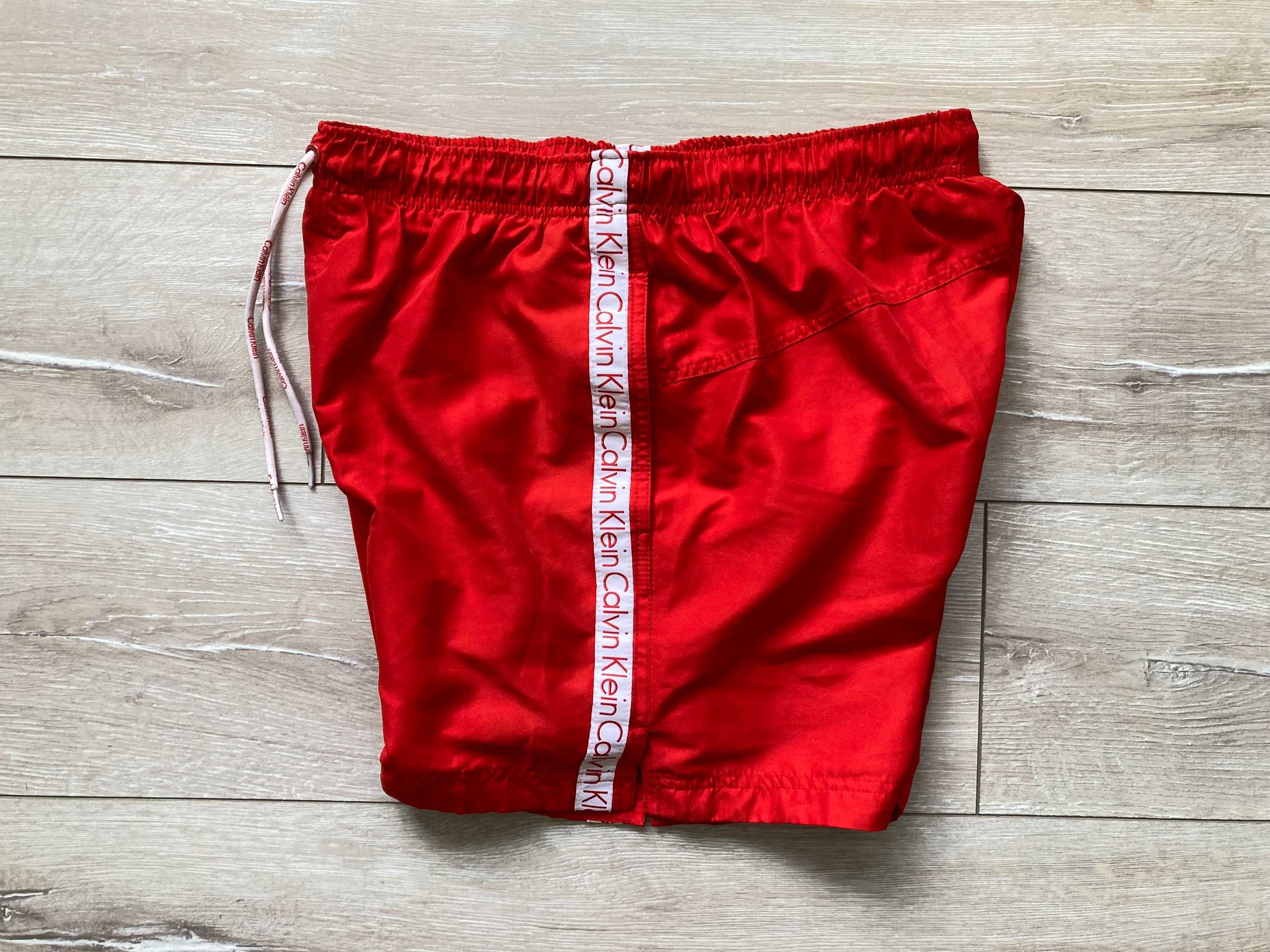 Calvin Klein Swimwear къси панталони къс панталон бански шорти L