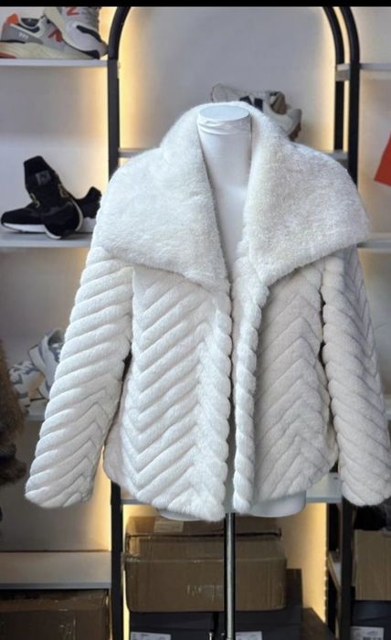 Продам эко шубы новые