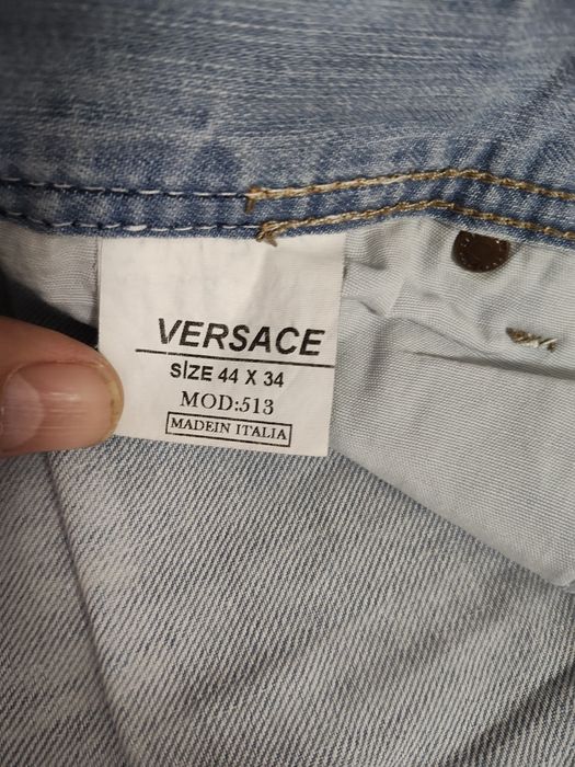 Blugi Versace pentru barbati