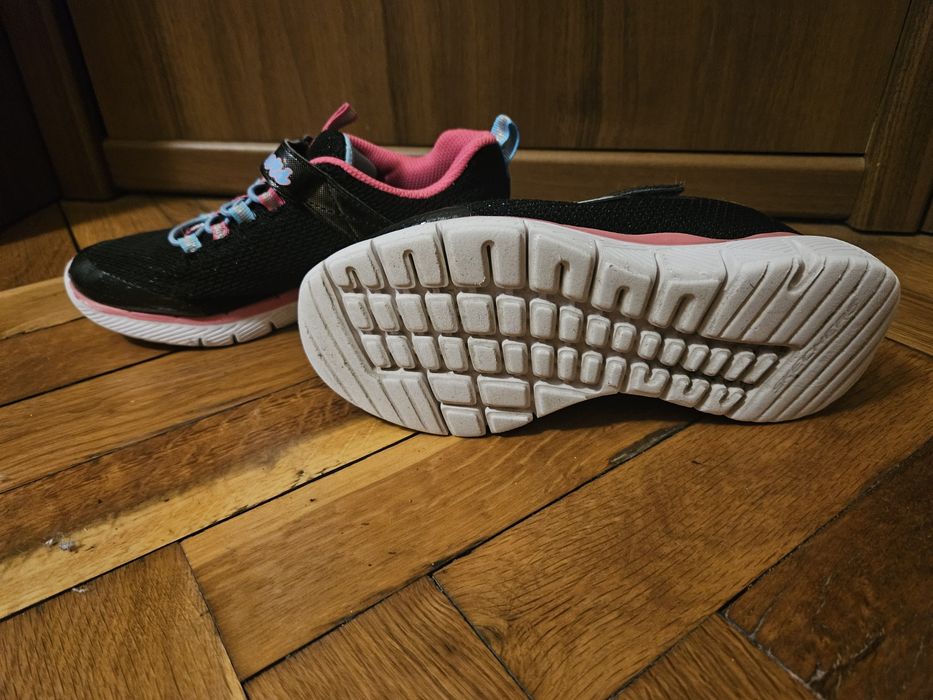 Маратонки за момиче