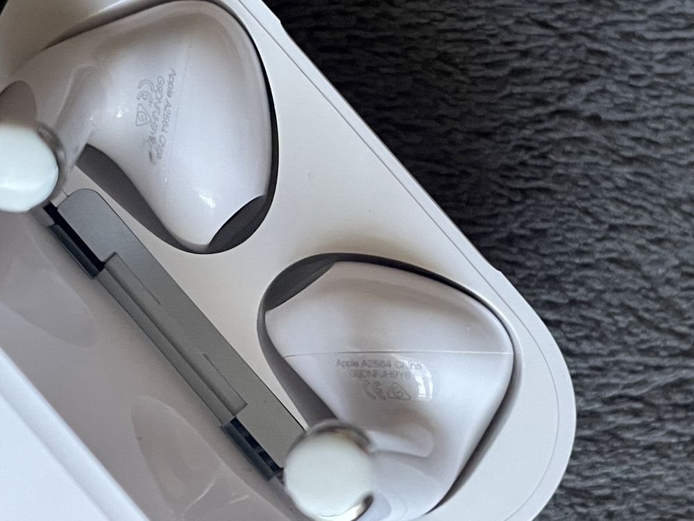 De Vanzare AirPods 3