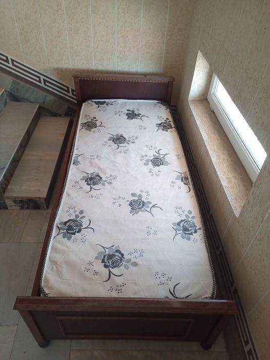 Срочно сотилади.  Нархлари келишилади