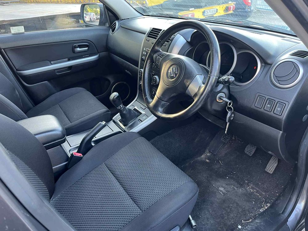 Suzuki Grand Vitara Face 2,4 на части