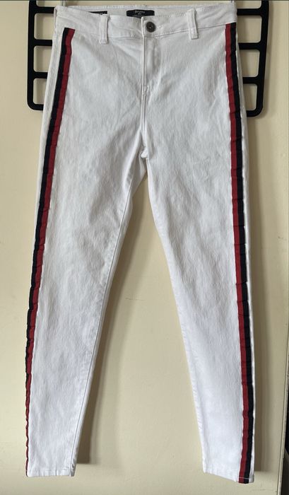 Дамски бял панталон Bershka