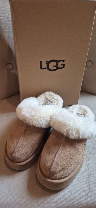 UGG Disquette Papuci din piele intoarsa cu captuseala din lana, 36