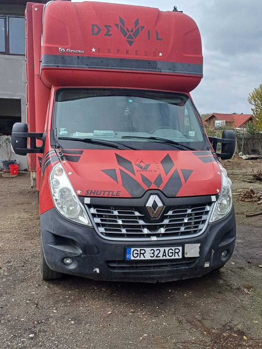 Vând Renault Master 3