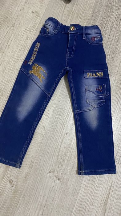 Отдам даром вещи на 4-5 лет