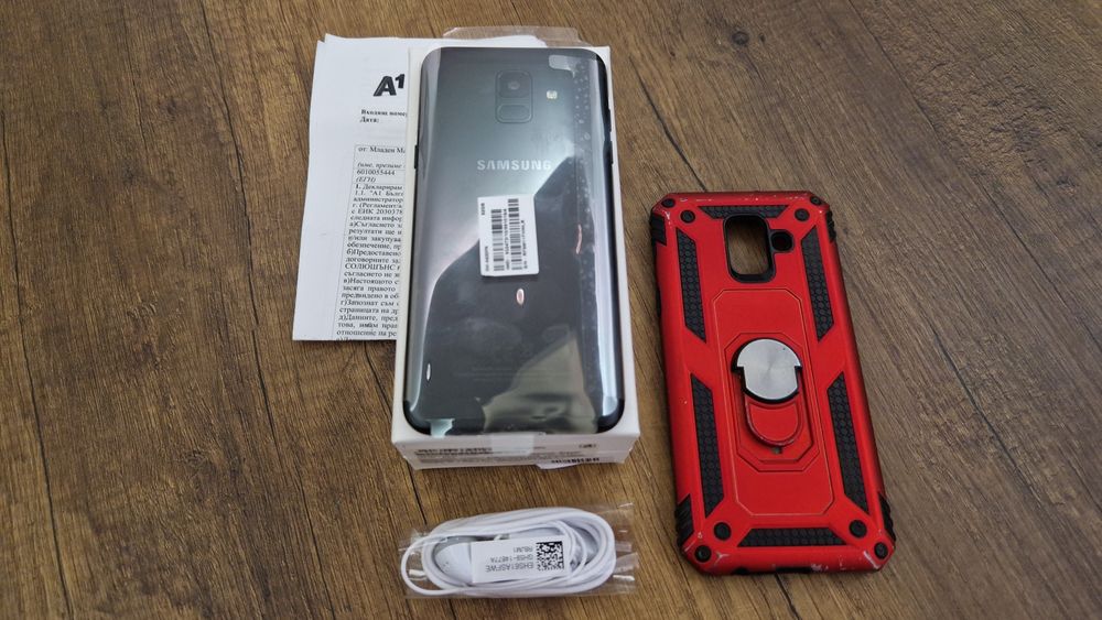 Samsung A6 черен 32GB