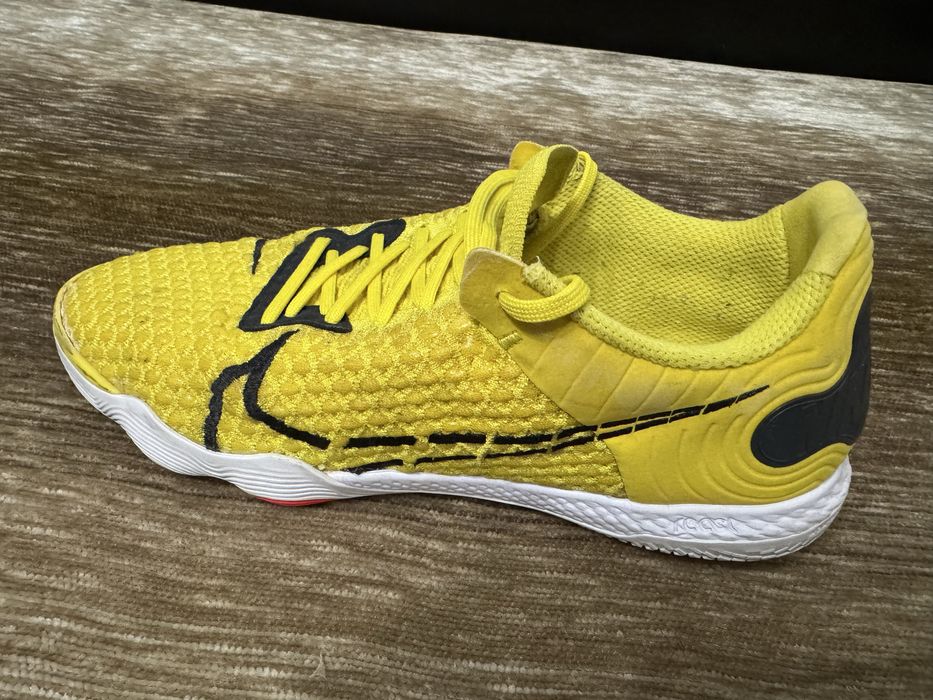 Nike fotbal react gato