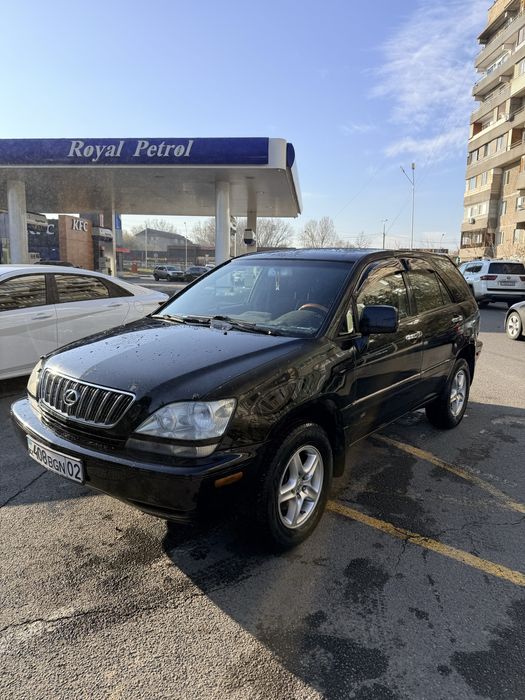 Лексус RX300 в хорошем состоянии