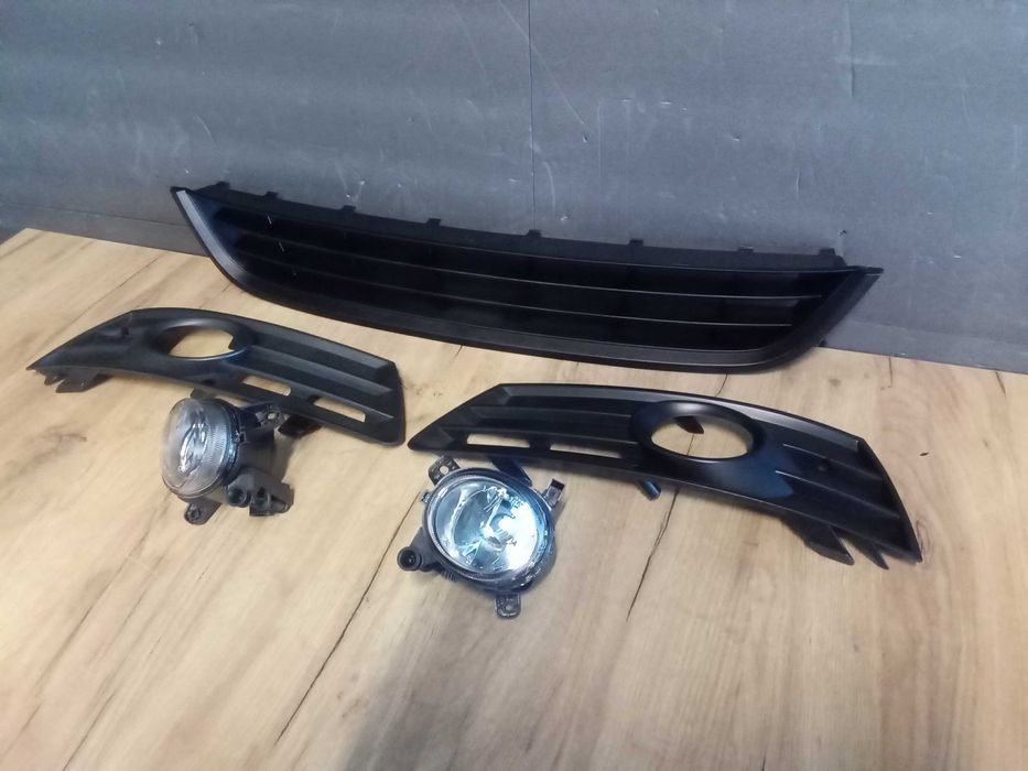 Set Grile Proiectoare Bara fata VW Passat CC 2008-2012