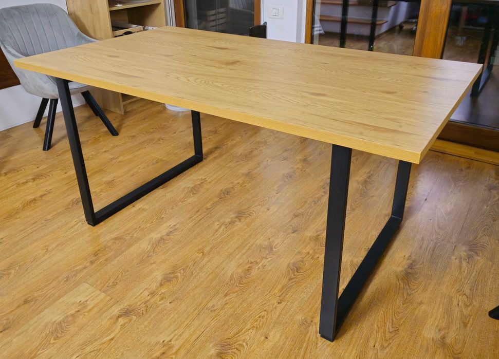 Masa dining, 90x160cm, stare foarte buna