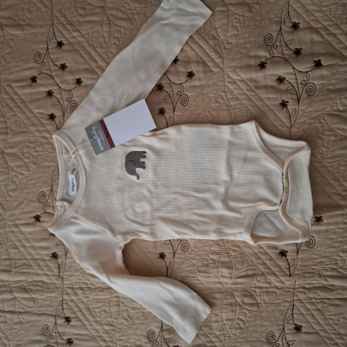 Детски дрехи за момче.