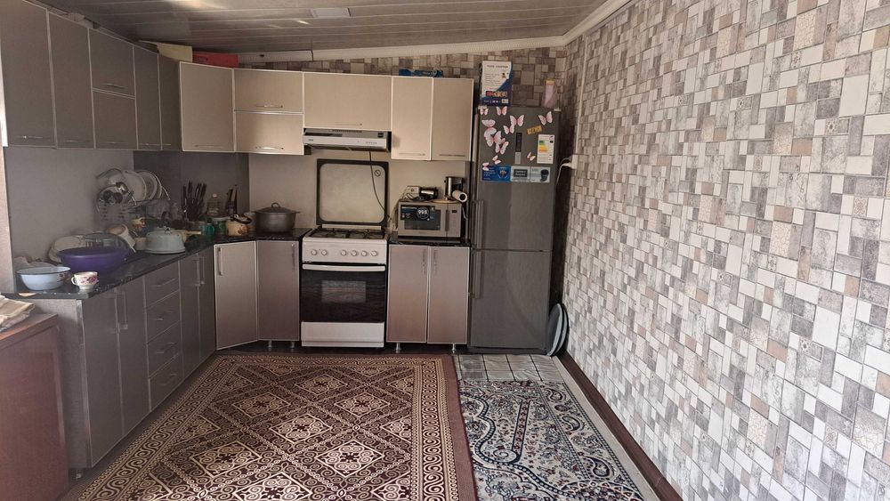 Срочно продаётся дом с магазином