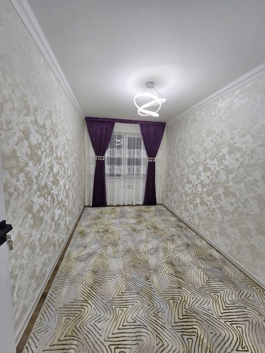 Sagdianada 3 xona kvartira sotiladi