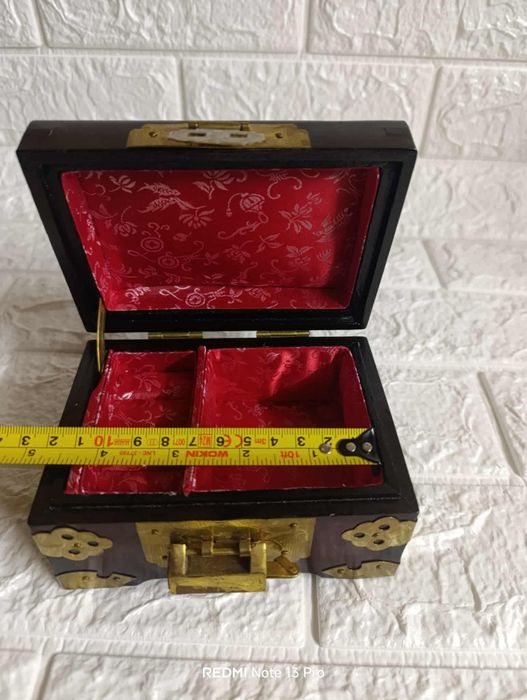 Старинно ковчеже за бижута