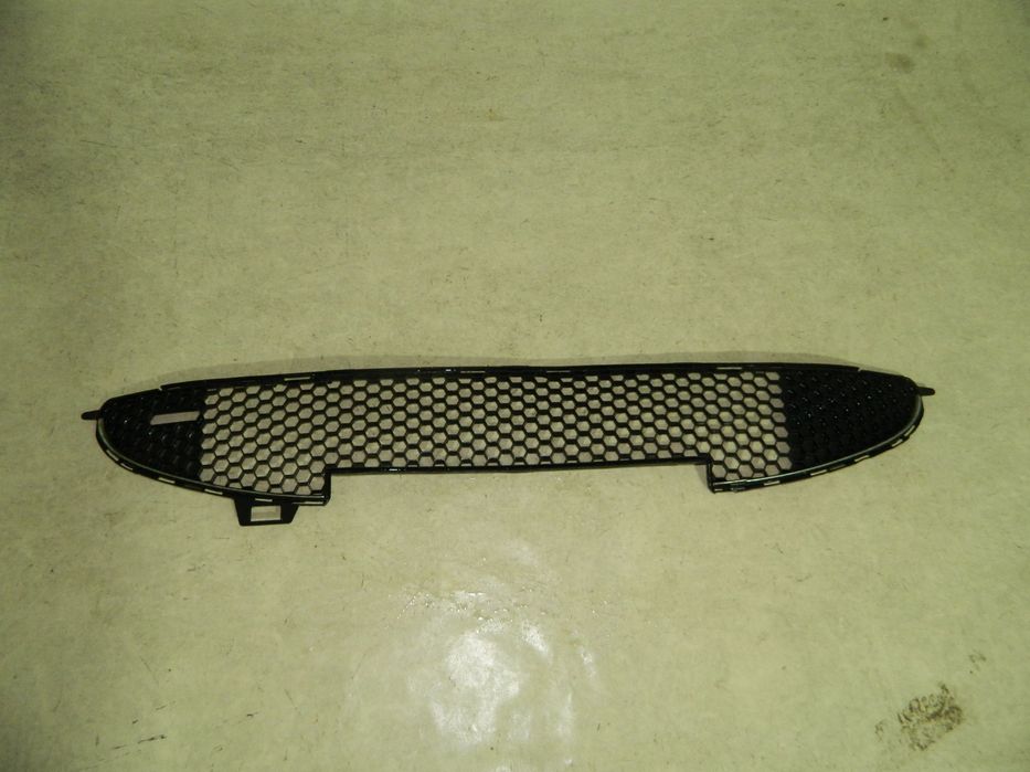 Grila intre proiectoare Peugeot 206, 2003, 2004, 2005, 2006,, 9648292477