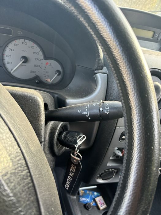 Пежо партнер 1-6HDI на части