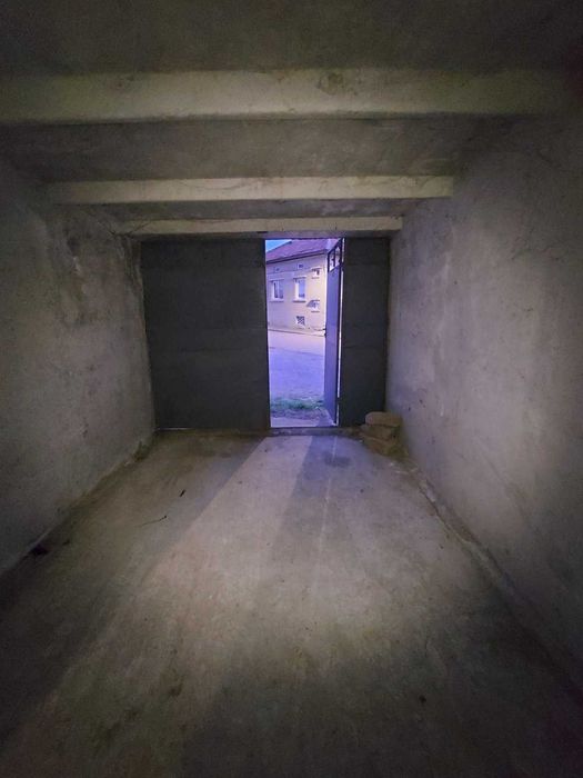 Продава се Гараж / Паркомясто в Търговище, Вароша - 18 кв.м за 822 €/кв.м - Снимка #2