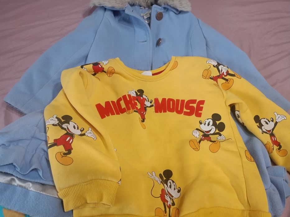 Отдам пальто детски вещи длы девочки