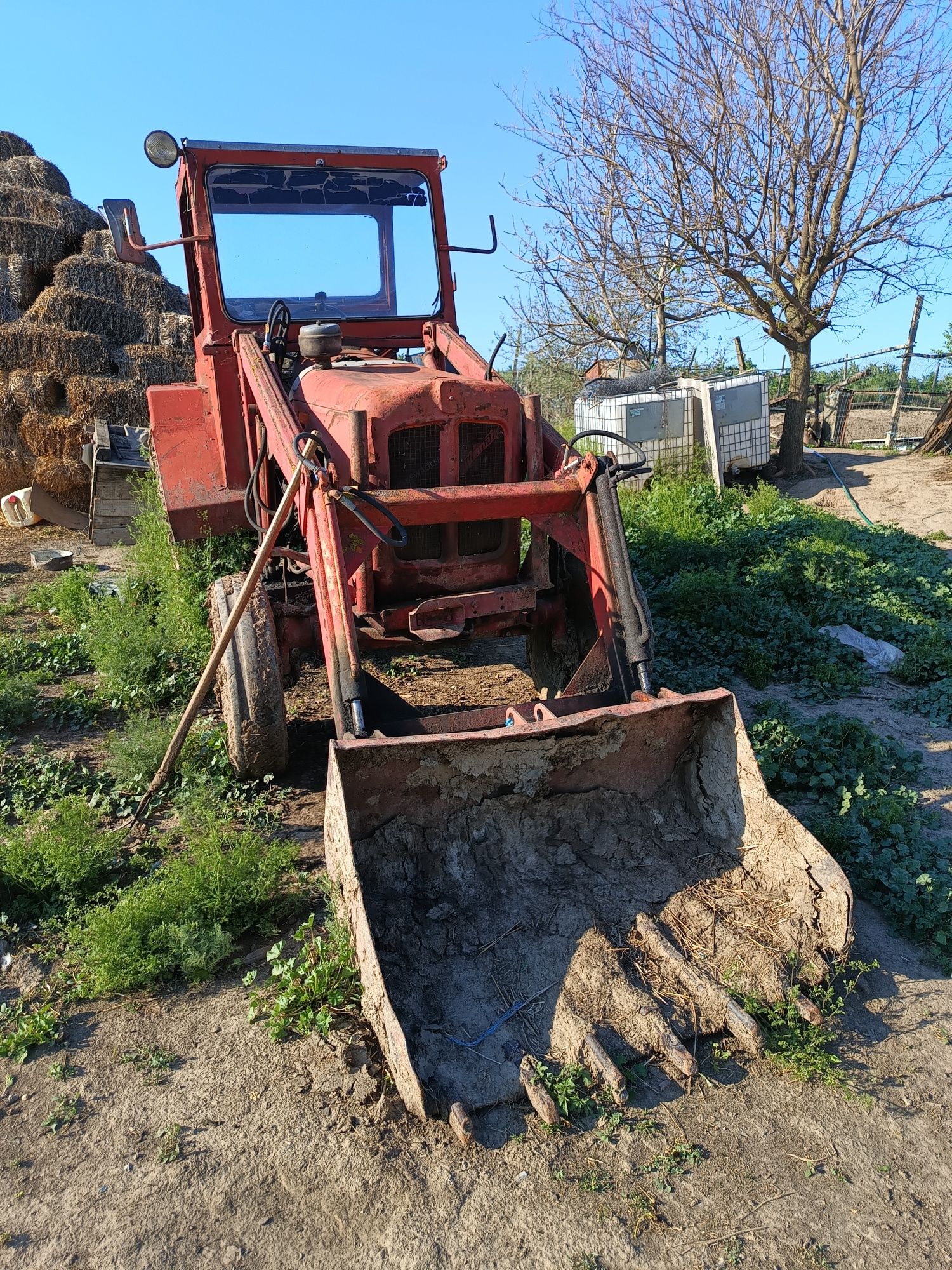 Vând tractor fiat