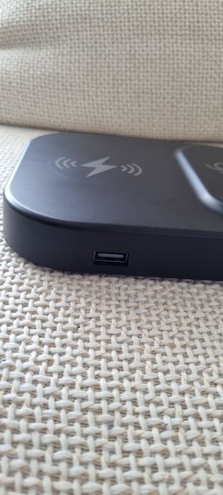 Baterie externa stație de încărcare